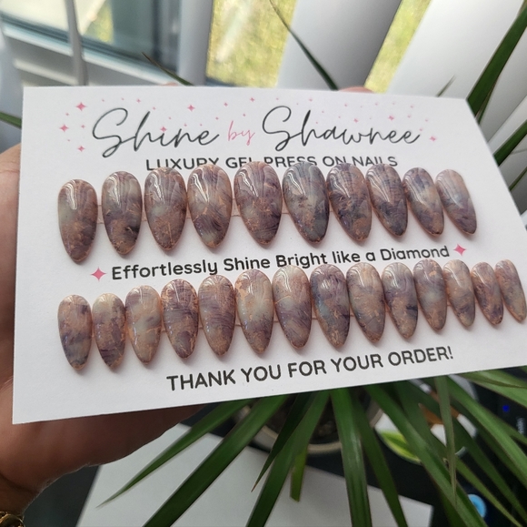 Handmade Luxury Press-On Nails | Sturdy & Reusable | MARBLE ENERGY - Picture 4 of 8